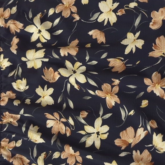 Serengeti Reversible Leaves and Floral Stretch Waist Skirt Size 3X - Picture 6 of 6